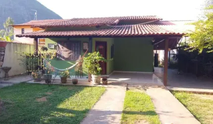 Maravilhosa casa com 2 quartos (1 suíte) em Itaipuaçu!!
