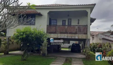 Linda casa no Jardim Atlântico