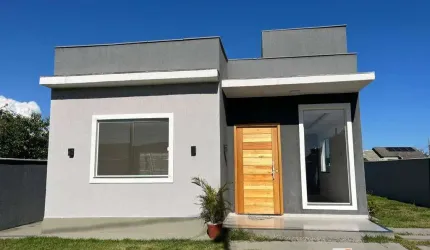 Excelente casa 2 Quartos (1 suíte) terreno inteiro no Jd. Atlântico Central