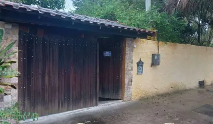 CASA EM ITAPEBA