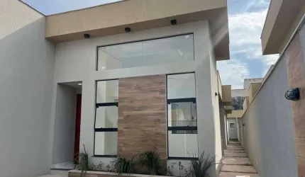 Excelente casa 3 Quartos (1 suíte) estilo moderna com piscina e churrasqueira no Jd. Atlântico Central