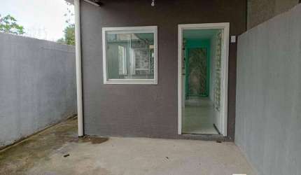 Casa com 1 dormitório para alugar, 44 m² por R$ 1.500 - Itaipuaçu - Maricá/RJ