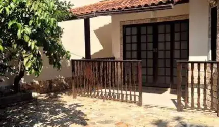 Casa com 3 dormitórios para alugar por R$ 2.800,00/mês - Itaipuaçu - Maricá/RJ