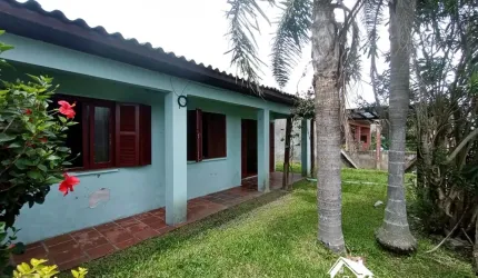 Excelente Residência com 3 Dormitórios no Centro de Cidreira/RS