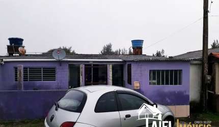 Casa com 4 Dormitórios na Praia de Quintão/RS