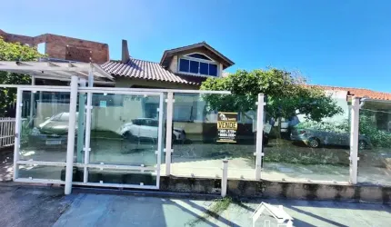 Casa com 3 Dormitórios e Suíte no Centro de Cidreira/RS