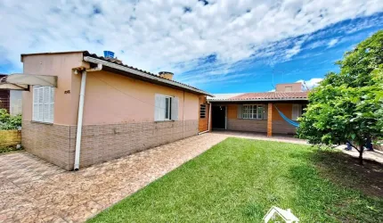 Excelente Residência com 3 Dormitórios e Suíte no Bairro Centro da Praia de Cidreira/RS