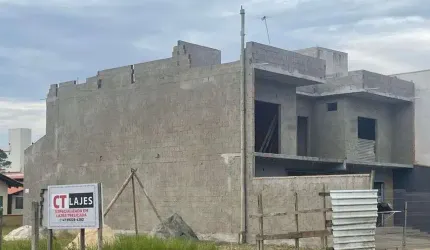 Imóvel em Construção com Potencial Comercial e Residencial em Barra Velha