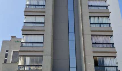 Apartamento de 97m² com piscina e 3 quartos perto da praia
