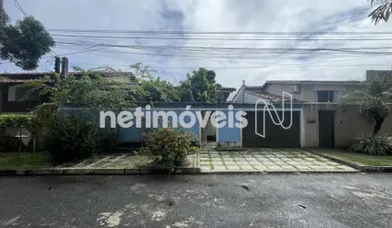 Locação Casa em condomínio Candeal Salvador