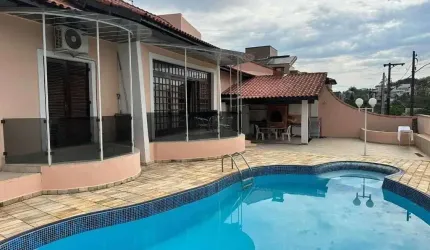 Aruã - Casa à venda em Mogi das Cruzes/SP