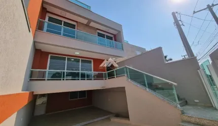 SOBRADO NOVO COM 4 QUARTOS 2 SUÍTES 3 VAGAS COM QUINTAL E TERRAÇO Á VENDA