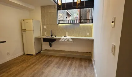 Apartamento À Venda REFORMADO em BOTAFOGO!