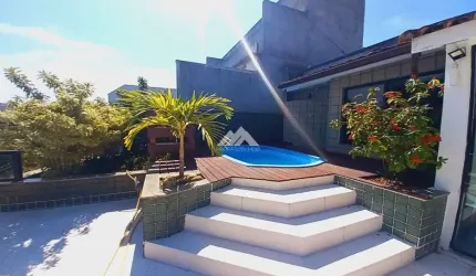 Cobertura com Piscina À Venda no Recreio
