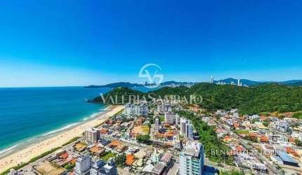 Sobrado agradável a 10 min de Balneário Camboriú