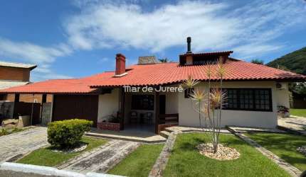 Casa em condomínio fechado com 3 quartos à venda no Sambaqui, Florianópolis  por R$ 1.890.000