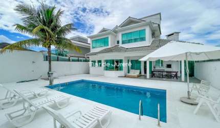 Casa com 4 quartos à venda em Jurerê Internacional, Florianópolis  por R$ 4.200.000