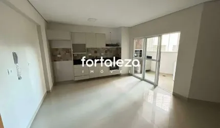 Apartamento de 01 suite + 02 quartos disponível para locação no centro de Maringá.