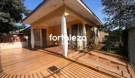 Casa à venda no Jardim América – Maringá/PR