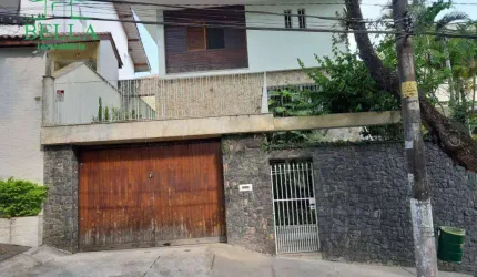 Ótimo sobrado à venda no Parque São Domingos