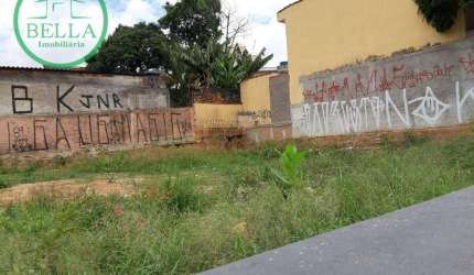 Ótimo terreno à venda na Vila Mangalot
