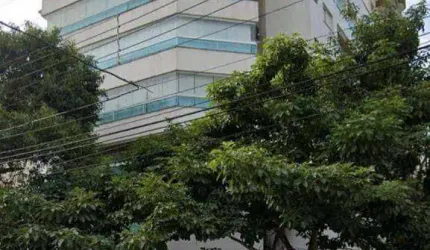 Apartamento a venda 3 dormitórios sendo 2 suítes/Praia do Tombo Guarujá 105 m2