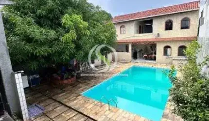 GRANDE CASA À VENDA NO DOM PEDRO – FINANCIAMENTO ACEITO!