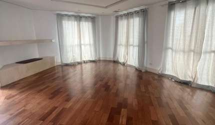 Apartamento no Morumbi, com 3 Dormitórios, sendo 3 Suítes e 3 Vagas.