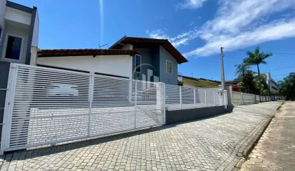 Casa com 3 quartos à venda no Santo Antônio, Joinville  por R$ 1.166.000