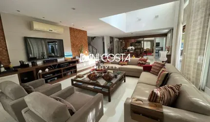 Casa no condomínio  Santa Monica Jardins na Barra da Tijuca - 5 quartos, 5 suítes, 3 salas, 5 vagas - Rio de Janeiro-RJ