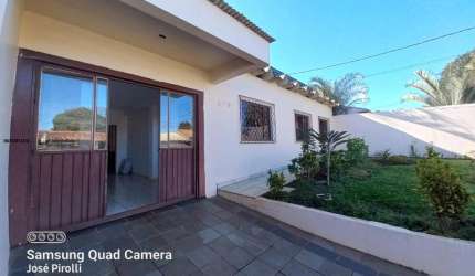 Casa para Venda em Cascavel, Parque São Paulo, 3 dormitórios, 1 banheiro, 2 vagas