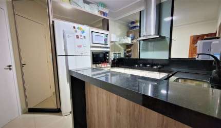 Casa com piscina à venda, tres dormitorios, Residencial Abussafe, Londrina, PR