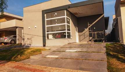 Sobrado com 3 dormitórios (1suíte + 2 demi) à venda, 157 m² por R$ 990.000 - Parque Tauá - Cond. Ar