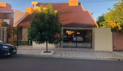 Sobrado com 4 dormitórios à venda, 510 m² por R$ 1.500.000,00 - Tucano - Londrina/PR