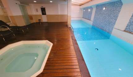 03 quartos com 02 suites, frente, sol da manhã em itapuã
