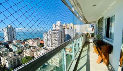 3 quartos com vista deslumbrante para o mar na melhor região da cidade,