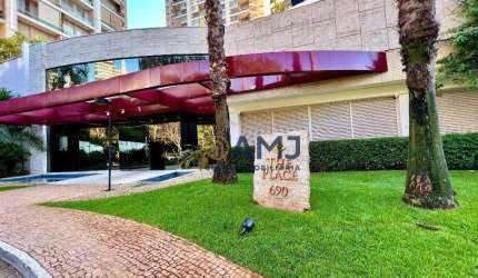 Apartamento belíssimo em frente ao Parque Vaca Brava