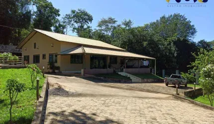 Chácara com 5 dormitórios à venda, 4887 m² por R$ 2.500.000,00 - Condomínio de Chácaras Countryville - Hidrolândia/GO
