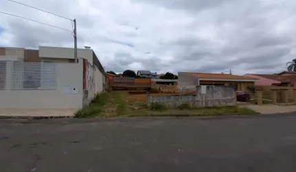 Terreno em Uvaranas- J.Florença