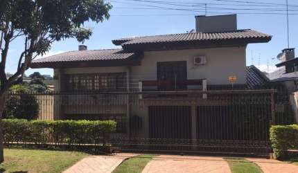 Sobrado à venda com 4 dormitórios na Vila Estrela
