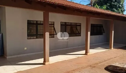 Chácara / sítio com 3 quartos para alugar na Luiza Betti, 150, Gleba Lindóia, Londrina por R$ 3.500