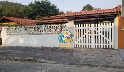 Casa Moderna com Piscina, Churrasqueira e 4 Vagas no Portal Patrimonium  Descrição: Localizada no exclusivo condomínio Portal Patrimonium, esta linda