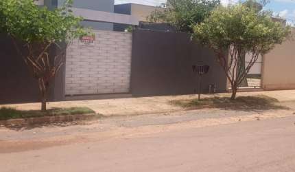 VENDO CASA JARDIM PAIAGUÁS - VARZEA GRANDE
