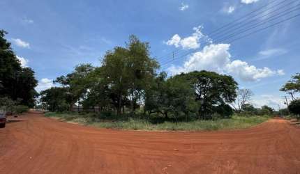 4 Lotes em Dourados