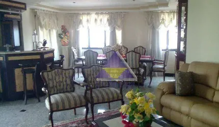 Apartamento com 3 dormitórios à venda, 202 m² por R$ 1.200.000