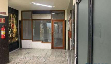 Loja no Santa Cruz Shopping, 44 m² - venda por R$ 65.000 ou aluguel por R$ 1.517/mês - Centro - Juiz de Fora/MG