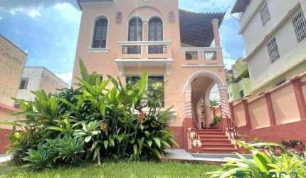 Casa com 4 quartos para alugar Residencial ou Comercial no Centro, Juiz de Fora - MG, 78 m², com excelente localização, por R$ 7.500,00/mês