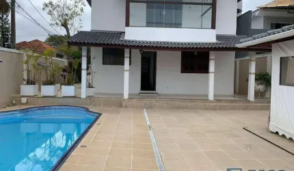 Casa com 5 quando, sendo 2 suíte, à venda, 375 m² por R$ 1.840.000 - Condomínio Portal da Torre - São Pedro - Juiz de Fora/MG