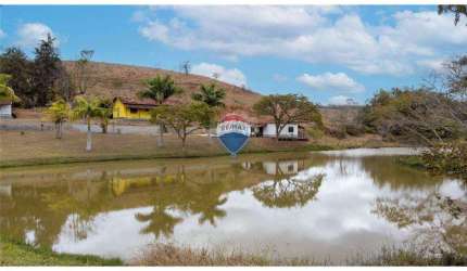 Sítio com 6 casas à venda, 360000 m²