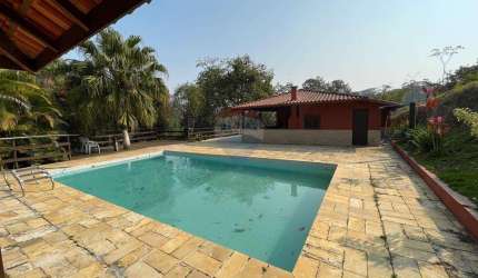 Sítio com 21.000 m²